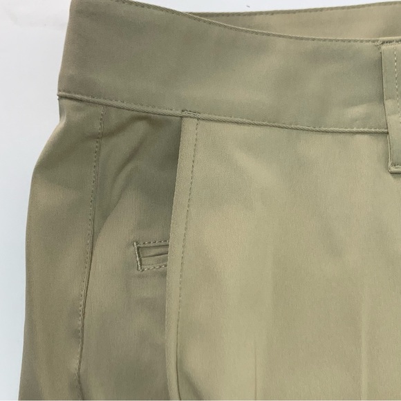 Rhone Men’s Commuter 9" Shorts in Khaki - Picture 13 of 16